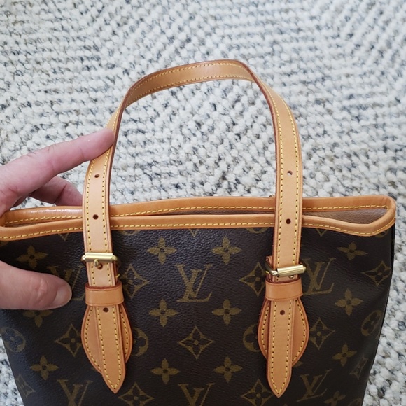 LOUIS VUITTON PETIT BUCKET -  LIKE NEW - Picture 12 of 14